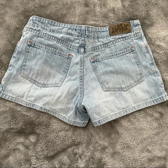 Vintage 90's Blue Asphalt Light Wash Mom Shorts 5 - Picture 2 of 5